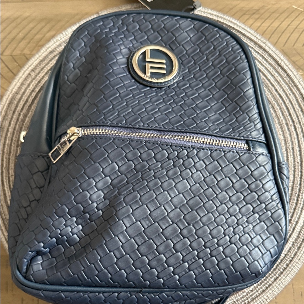 ⭐️$25⭐️LONDON FOG Navy Blue Woven Backpack with silver Accent NWT